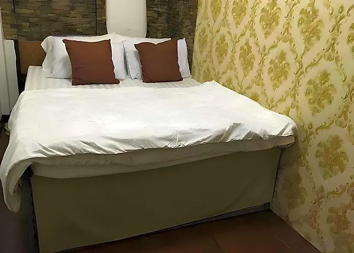 Hostal 24 Bangkok