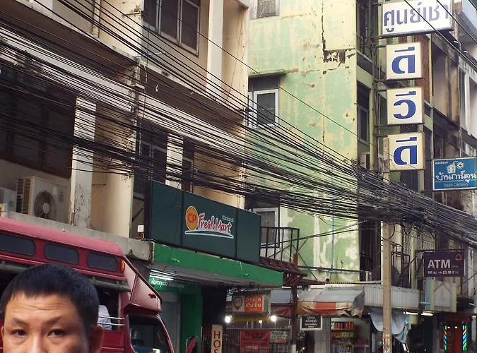24 Hostal *