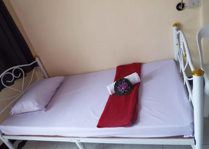 24 Hostal *