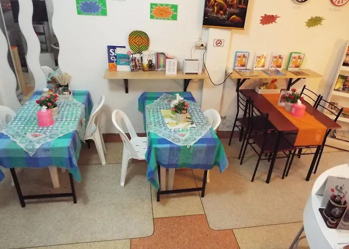 24 Hostal