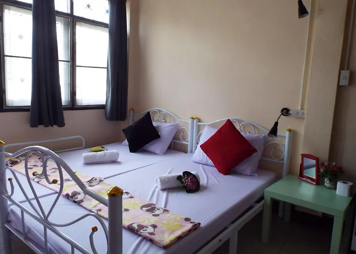 24 Hostal