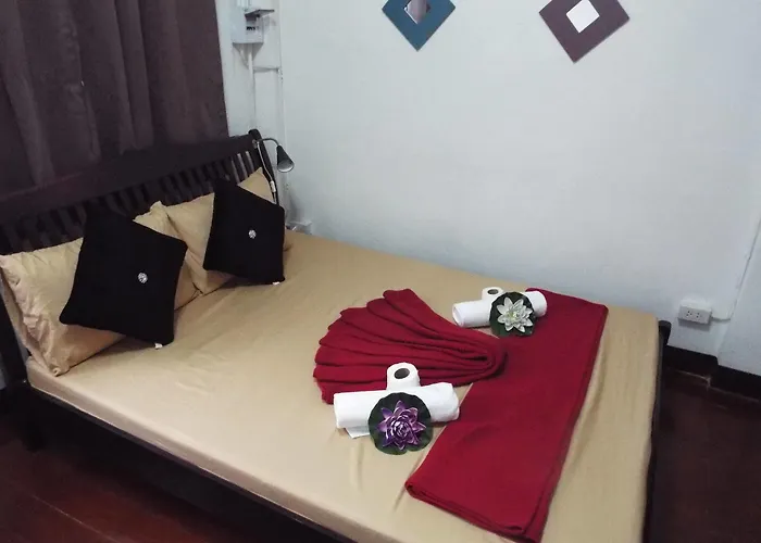 24 Hostal *